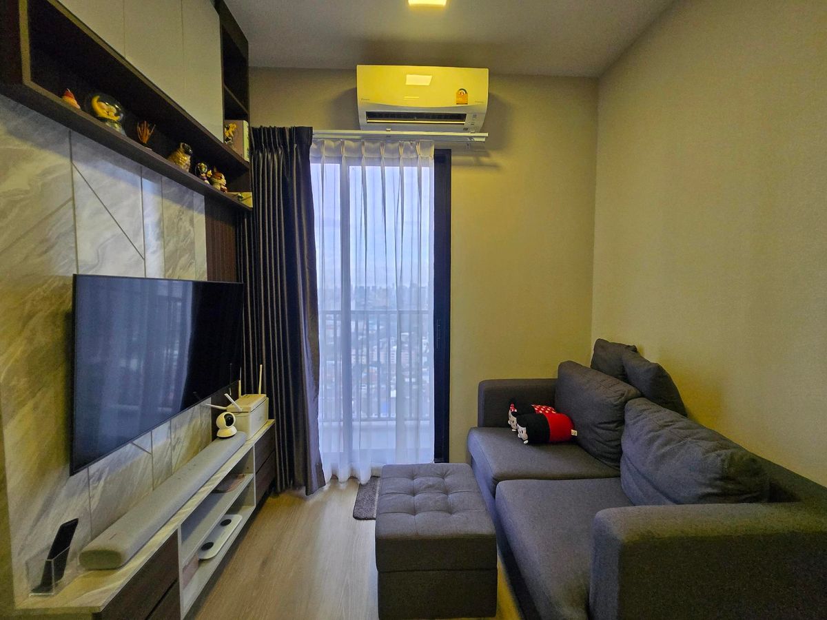Urgent sale, special price corner room Urgent sale, special price corner room