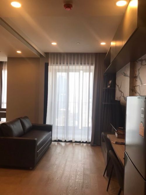 📍 Rent / For Rent !! Ashton Chula - Silom💥 1 Bedroom | 34 SQ.M. | 27,000 THB / MONTH🛋 Fair ready! (Fully Furnished-Ready to Move in‼ ️) 📞 Contact: Aomam (Agent) Tel / Line ID: 095-587-1692 WhatsApp: +66 95 587 1692