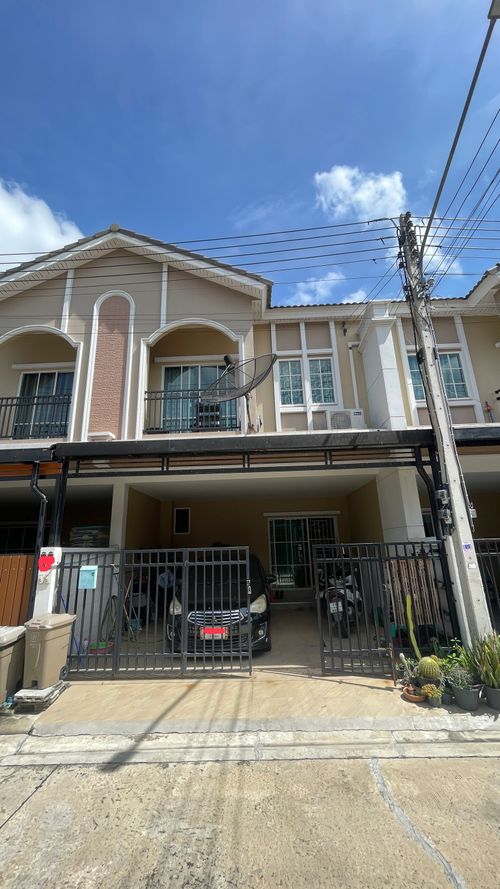 Townhouse for sale, 2 floors, 3 bedrooms, 3 bathrooms, good price, Niriyil Irish Project, near Central Mahachai