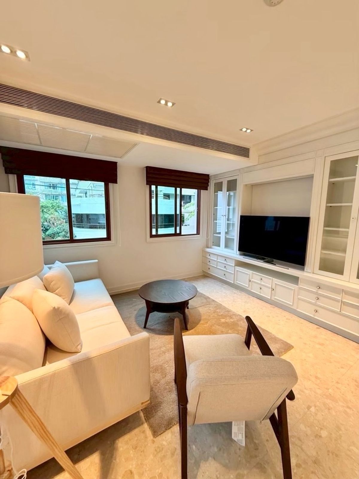 ✨🏢 Rent a luxury condo in the heart of The Crest Ruamrudee Soi Ruamrudee 2 | Near BTS Ploenchit, Central Embassy, Central Chidlom Condo, peaceful, beautiful, ready to move in. 🍃💫 ✨🏢 Rent a luxury condo in the heart of The Crest Ruamrudee Soi Ruamrudee 2 | Near BTS Ploenchit, Central Embassy, Central Chidlom Condo, peaceful, beautiful, ready to move in. 🍃💫