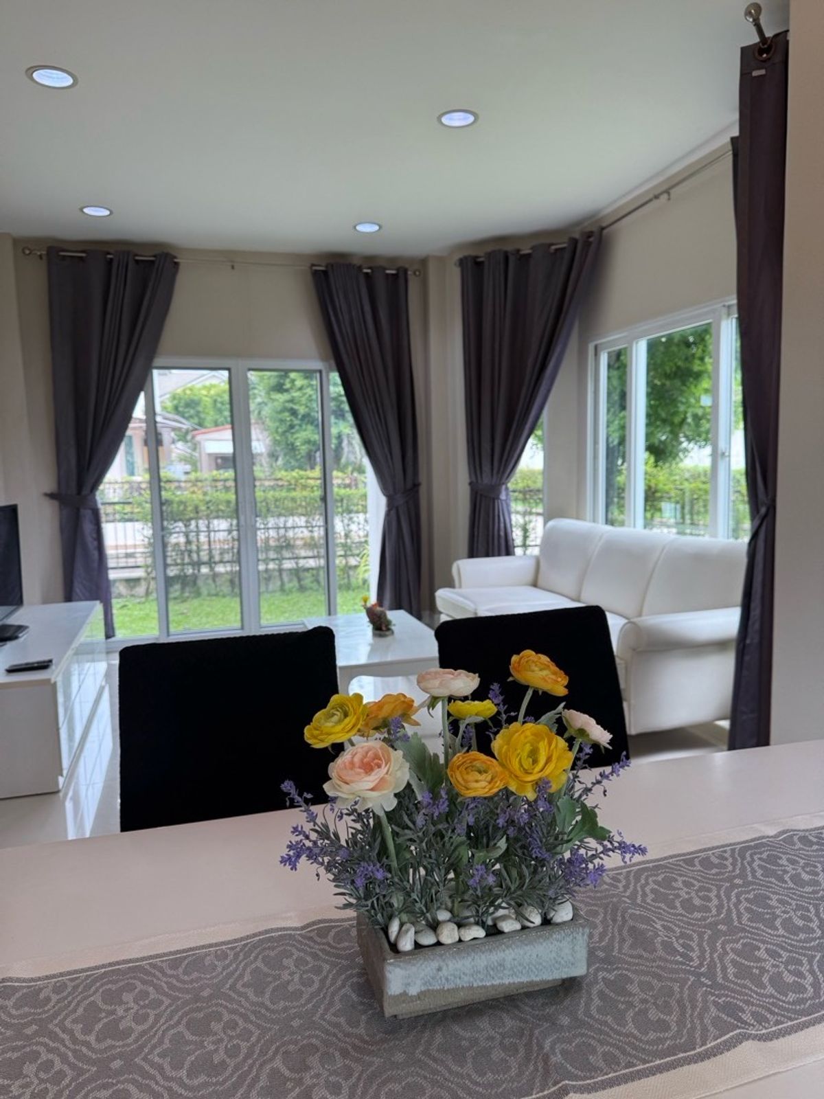 👍🏼 Available Nov 2026 🏡House for rent in a very nice environment, beautiful and large lake. (5 minutes RIS) 👍🏼 Available Nov 2026 🏡House for rent in a very nice environment, beautiful and large lake. (5 minutes RIS)