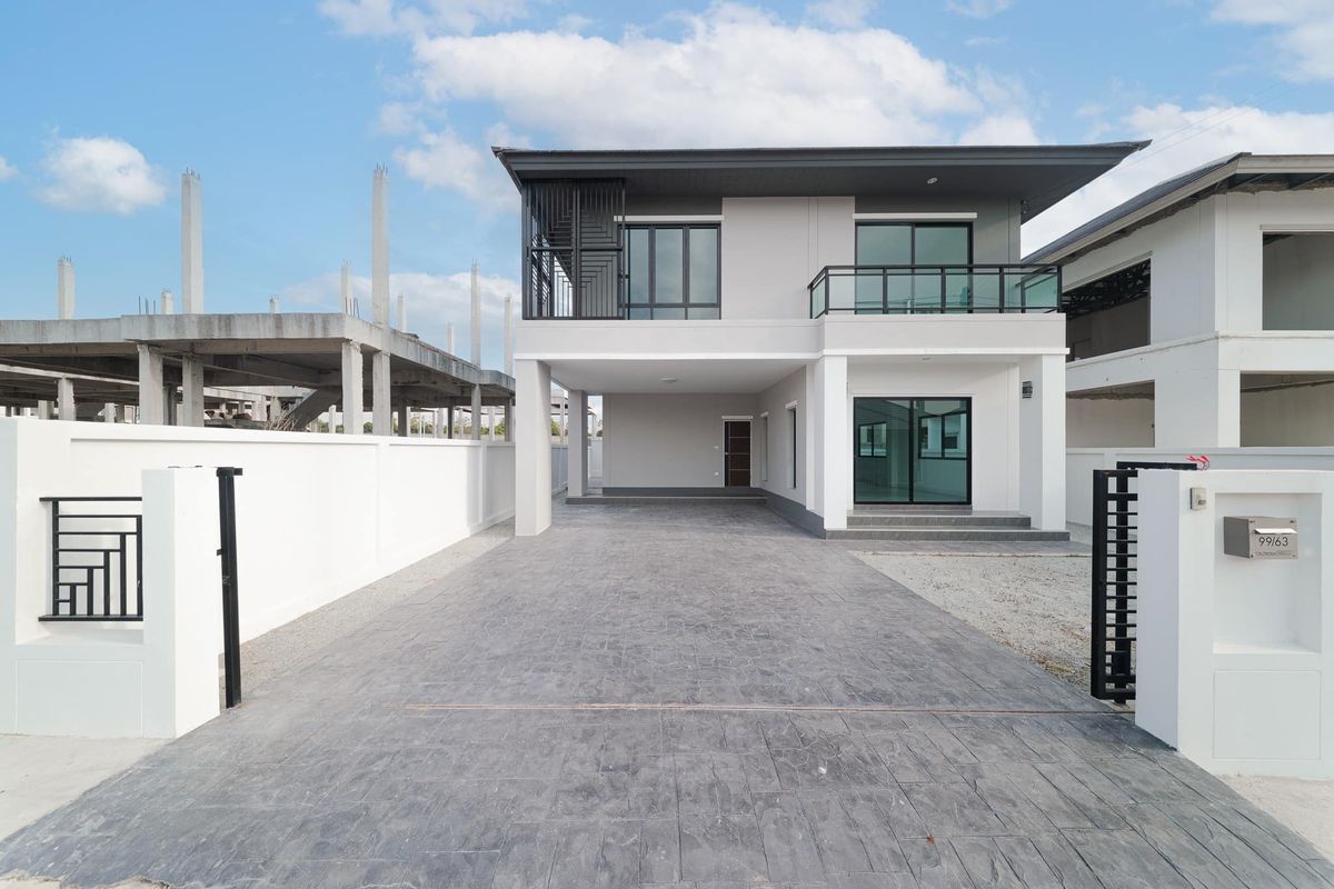 Announcement of the twin house, The Perfect Messo The Perfect Mezzo Announcement of the twin house, The Perfect Messo The Perfect Mezzo