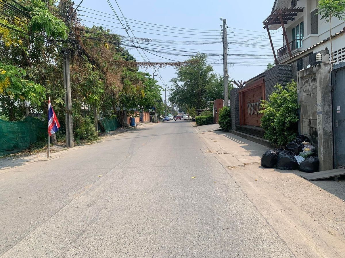 ♢ Spacious Land ♢ ขนาดที่ดิน 1,103.00 ตร.ว. | แปลงใหญ่ | ใกล้ จุดขึ้นลงทางด่วนงามวงศ์วาน , ถนนติววานนท์ ♢ Spacious Land ♢ ขนาดที่ดิน 1,103.00 ตร.ว. | แปลงใหญ่ | ใกล้ จุดขึ้นลงทางด่วนงามวงศ์วาน , ถนนติววานนท์