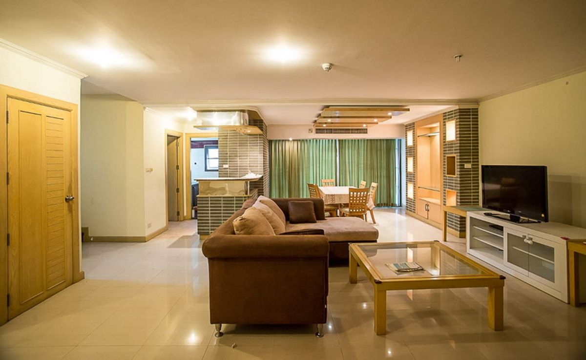 Duplex Condo for Sale 3 bedroom, size 270 sq.m., Phrom Phong area Duplex Condo for Sale 3 bedroom, size 270 sq.m., Phrom Phong area