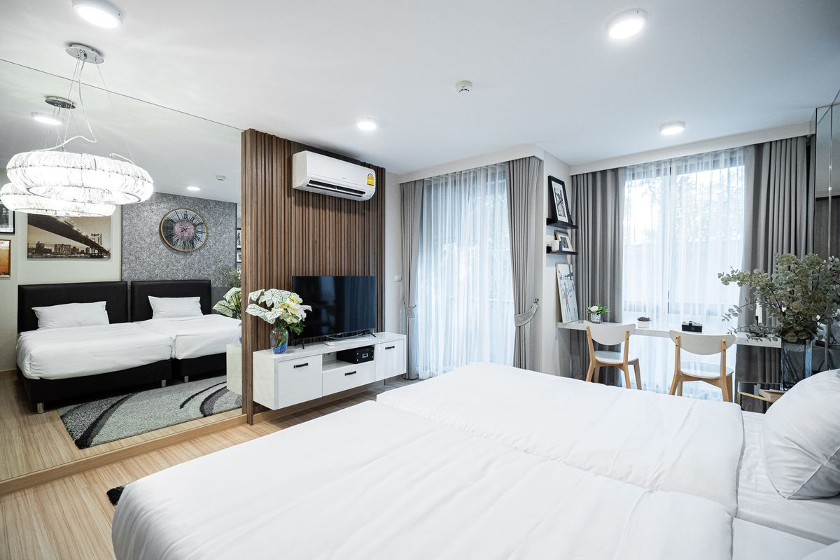 Cha Tow In Town, Pinklao - Siriraj | Low Rise Condo, Pinklao area Peaceful, private Can raise animals There is a 24 -hour shuttle.