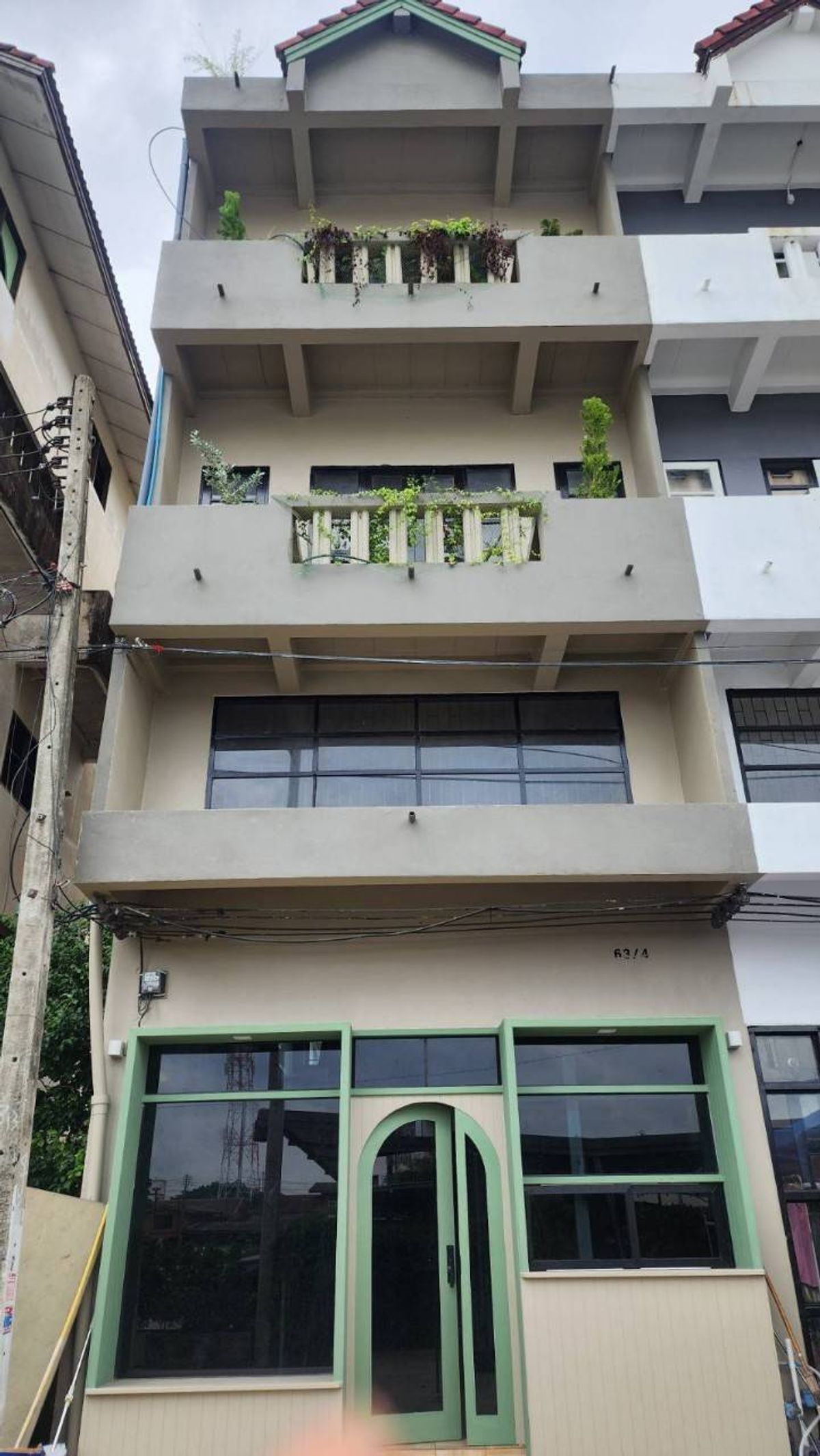 !! Urgent sale !! Four -story commercial building, Lam Luk Ka area, Pathum Thani !! Urgent sale !! Four -story commercial building, Lam Luk Ka area, Pathum Thani