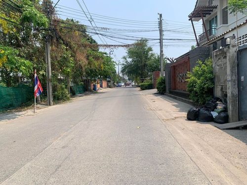♢ Spacious Land ♢ ขนาดที่ดิน 1,103.00 ตร.ว. | แปลงใหญ่ | ใกล้ จุดขึ้นลงทางด่วนงามวงศ์วาน , ถนนติววานนท์