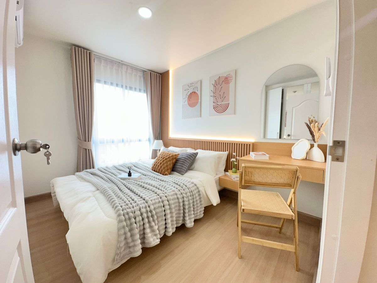 Knot is comfortable to help credit until the day of transfer, new Renovate room, beautiful building, views for selling condo Icondo Sukhumvit 105 (La Sal) Knot is comfortable to help credit until the day of transfer, new Renovate room, beautiful building, views for selling condo Icondo Sukhumvit 105 (La Sal)