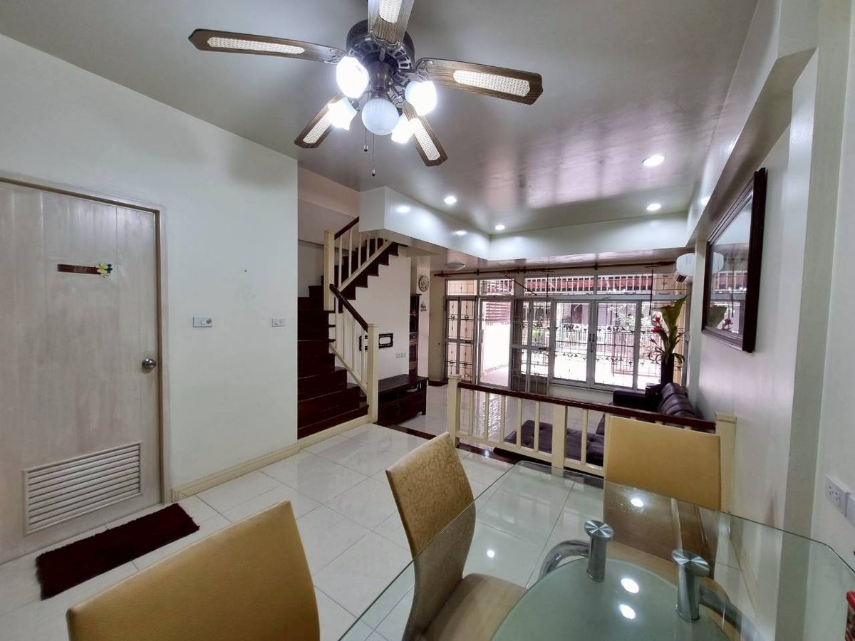 🏡 ขายทาวน์เฮ้าส์ 3 ชั้น ❤️💛ฟลอร่าวิลล์ ศรีนครินทร์ – สมุทรปราการ💰เพียง 2.99 ล้านบาท – รูปที่ 2