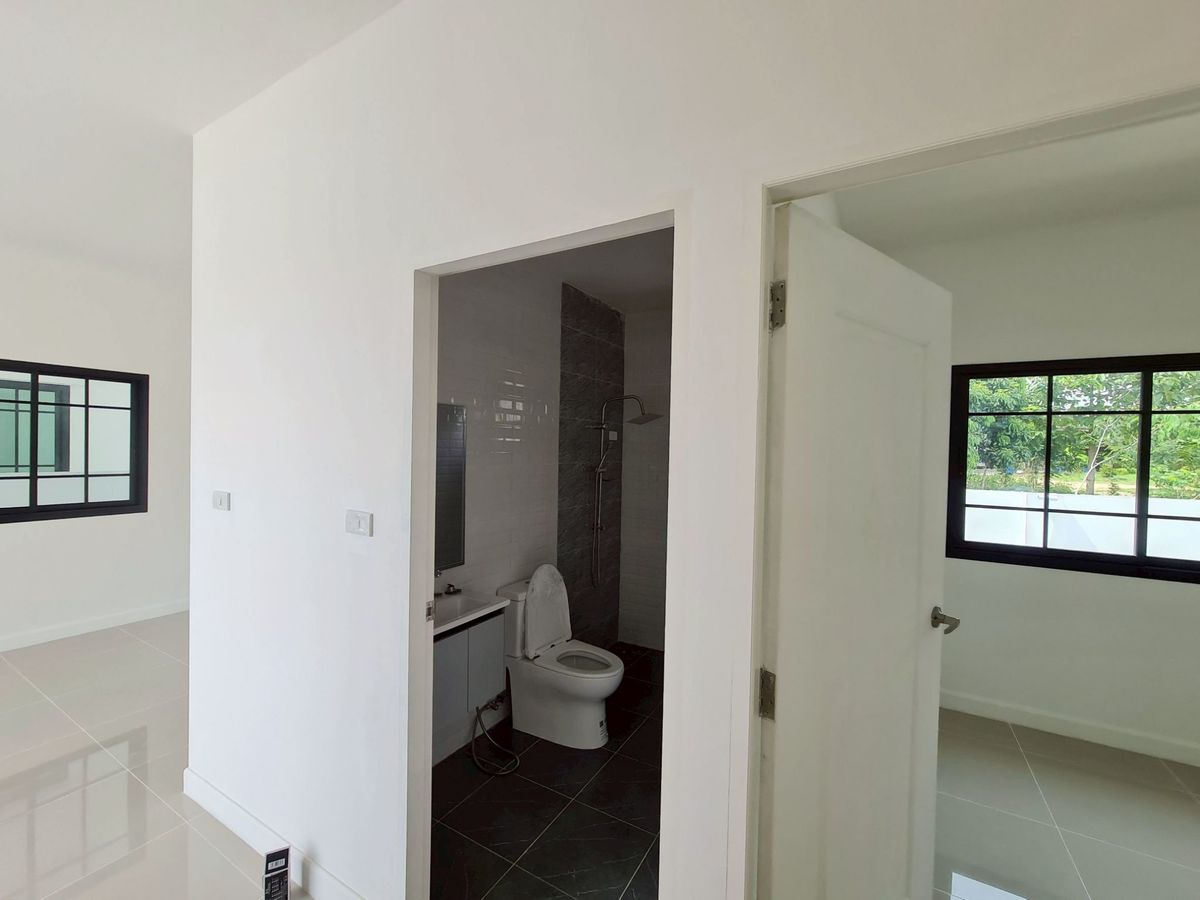 ประกาศขายบ้านเดี่ยว LIVING SENSE –  ลิฟวิ่ง เซนส์ 3 บ้านฉาง เงียบสงบ บรรยากาศดี  – รูปที่ 4