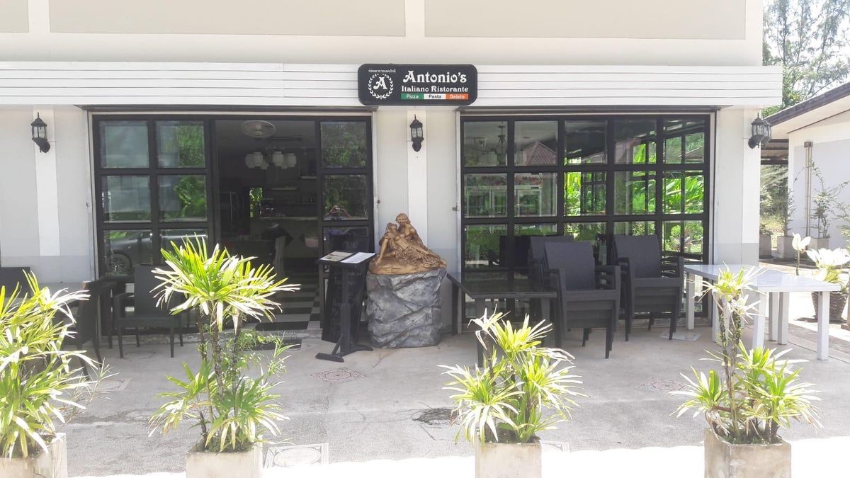 Fully Furnished Restaurant available for rent at entrance of JW Marriott Khao Lak Fully Furnished Restaurant available for rent at entrance of JW Marriott Khao Lak