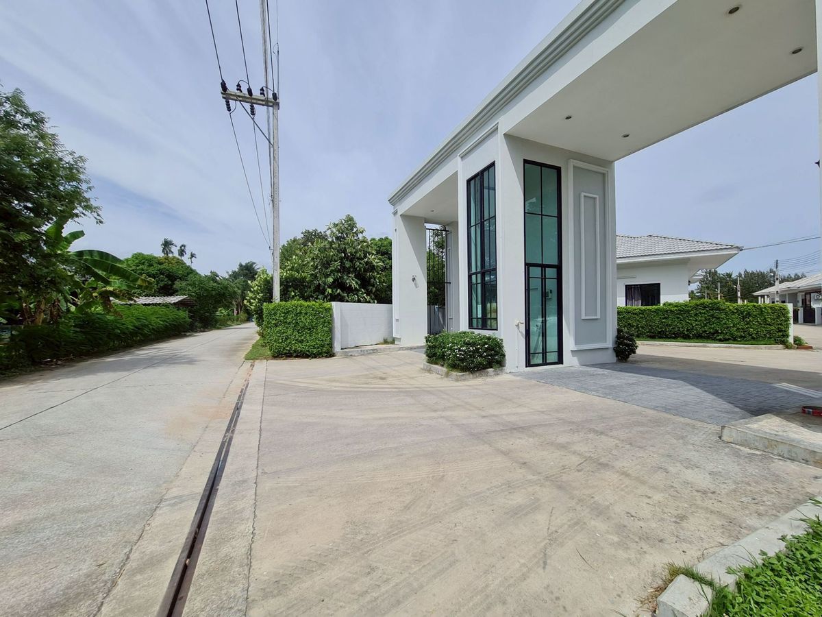 House for sale  Good condition, peaceful, lift, running at Ban Chang (Living Sense)
