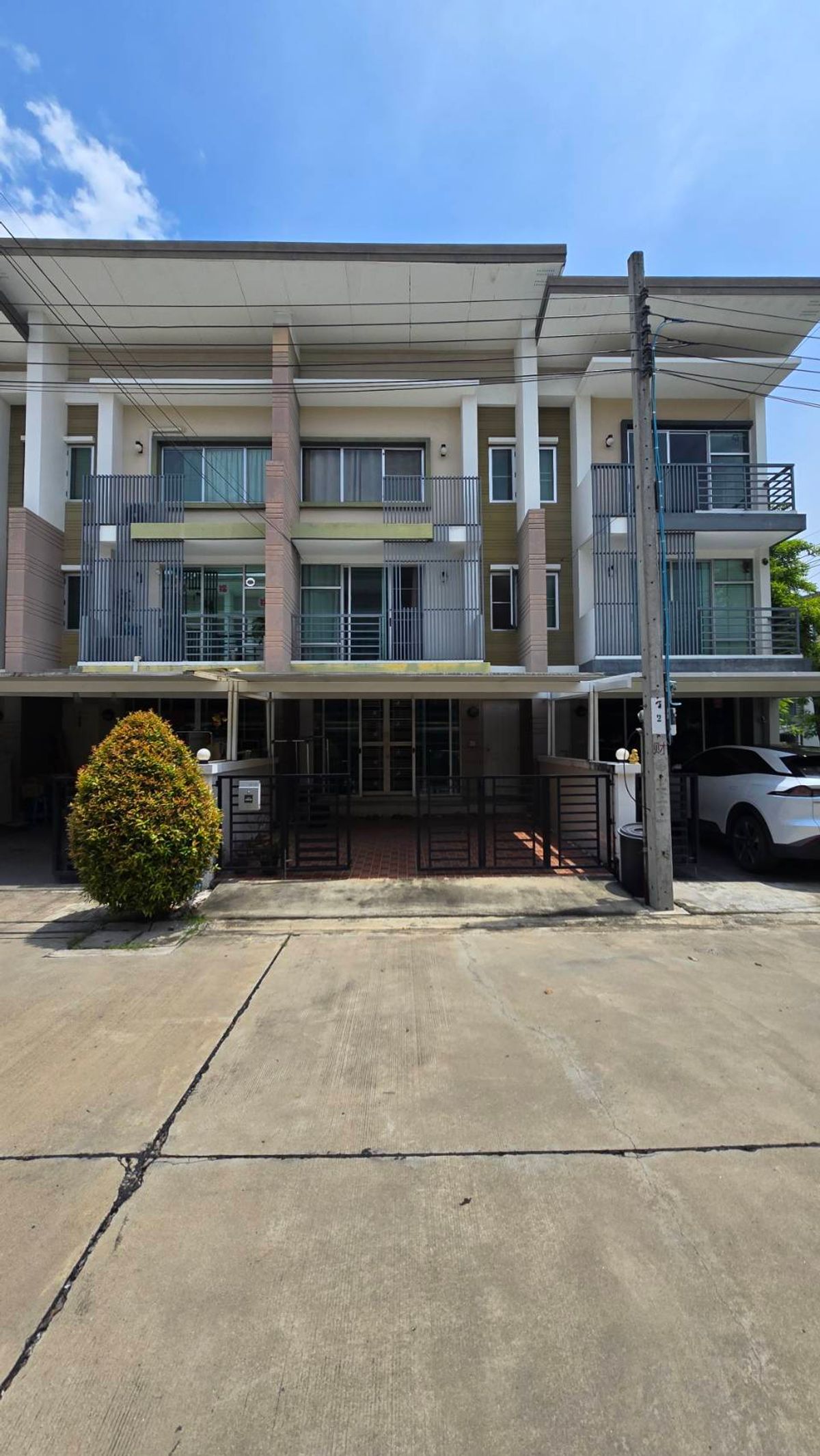 3 -story townhouse, Town, Avenue, Phutthabucha, Soi 9, Quality Project from Sansiri, an area of ​​20 sq.w., ready – รูปที่ 4