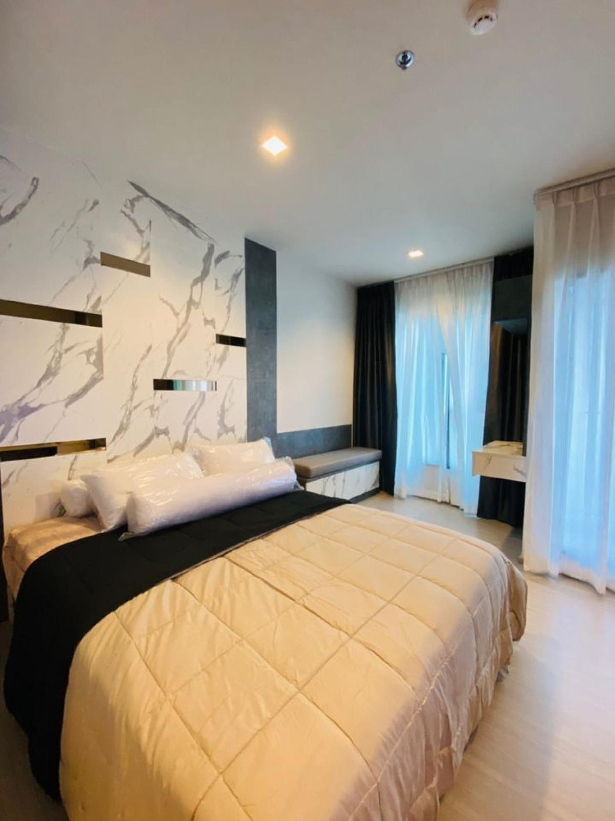 FOR RENT condo , Life Asoke-Rama 9 , MRT-Phra Ram 9 , Makkasan , Rat Thewi , Bangkok , CX-100596 FOR RENT condo , Life Asoke-Rama 9 , MRT-Phra Ram 9 , Makkasan , Rat Thewi , Bangkok , CX-100596