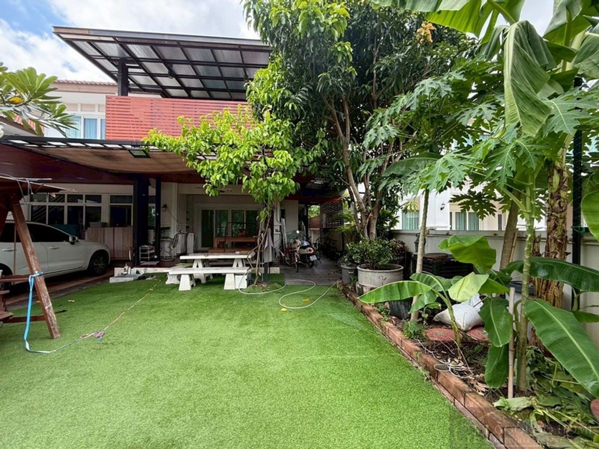 2 -storey detached house for sale in The Centro Rattanathibet, near Central West Gasts, 102.7 sq.w., 3 bedrooms, 2 bathrooms 2 -storey detached house for sale in The Centro Rattanathibet, near Central West Gasts, 102.7 sq.w., 3 bedrooms, 2 bathrooms