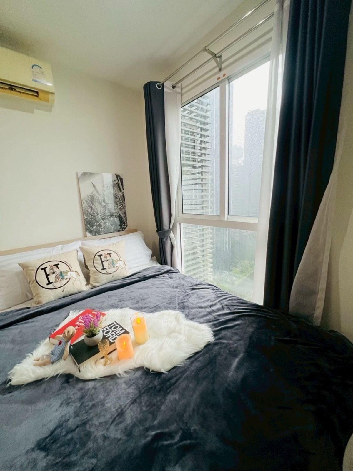 💸 Condo for sale, The Mark Ratchada-Airportlink, price 2.59 million baht, size 38 sq m, 1 bedroom, 17th floor, high ceiling, airy, comfortable, very wide balcony, High Rise condo, total height 25 floors, number of units only 420 units, private, no chaos. 