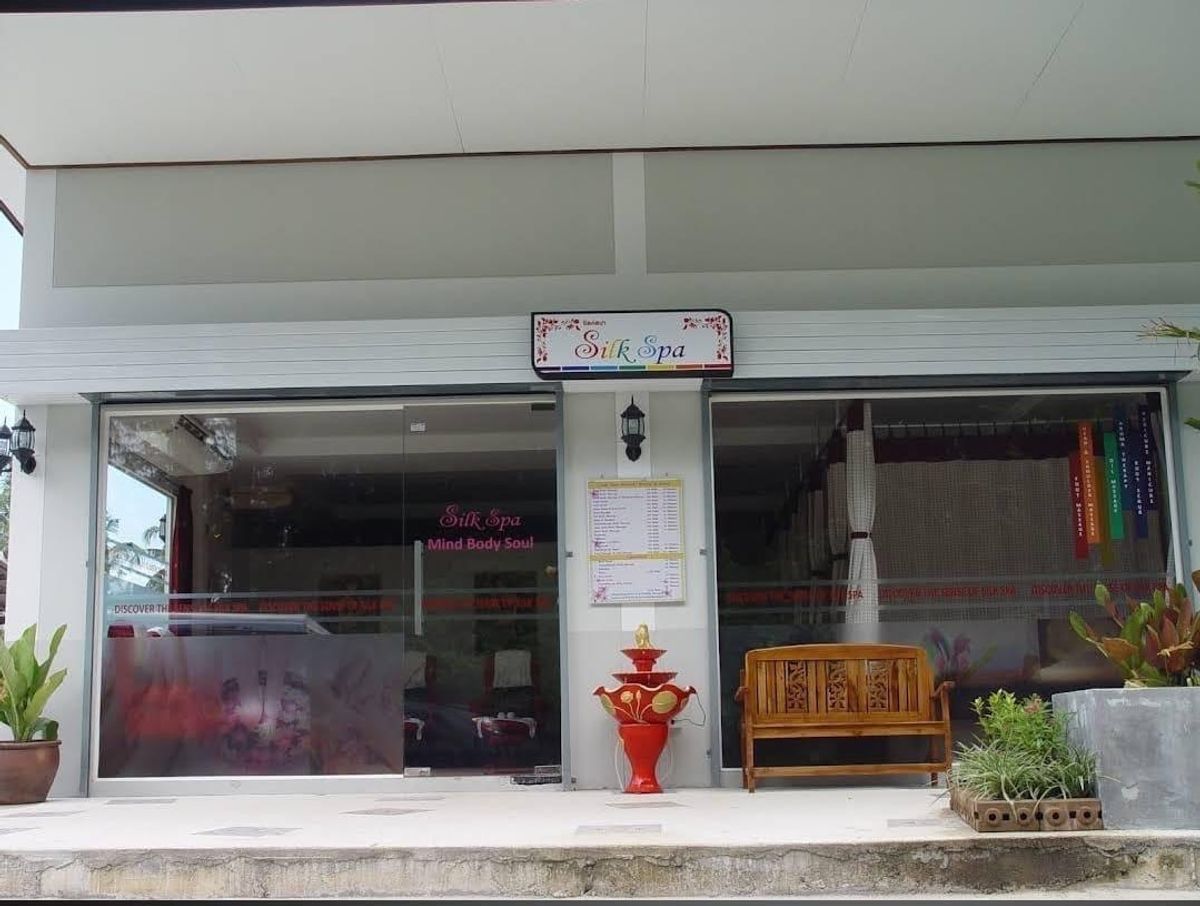 Spa/Massage/Retail Space available for rent at entrance of JW Marriott Khao Lak Spa/Massage/Retail Space available for rent at entrance of JW Marriott Khao Lak
