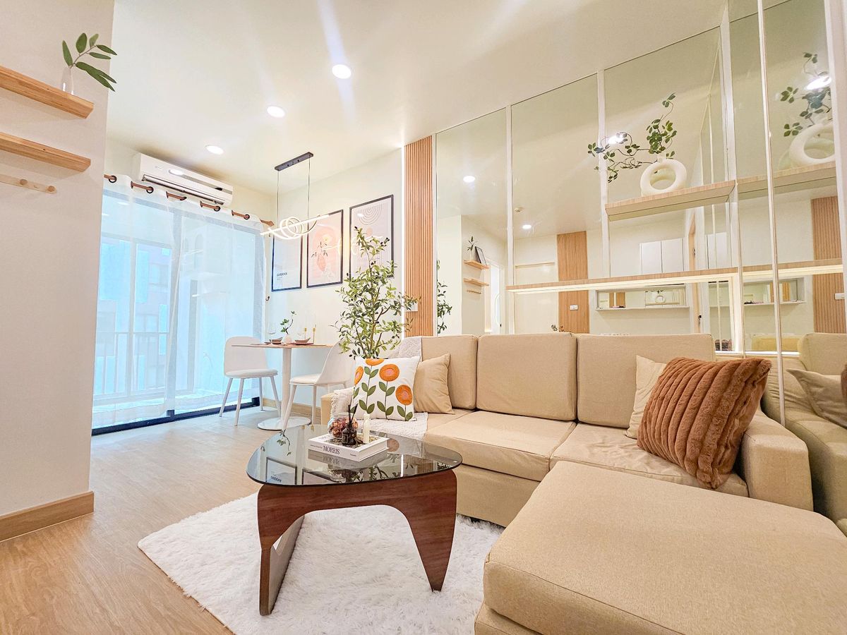 urgent! Pool view room, 4th floor, do not have to wait for a long time !! Icondo Sukhumvit 105 urgent! Pool view room, 4th floor, do not have to wait for a long time !! Icondo Sukhumvit 105