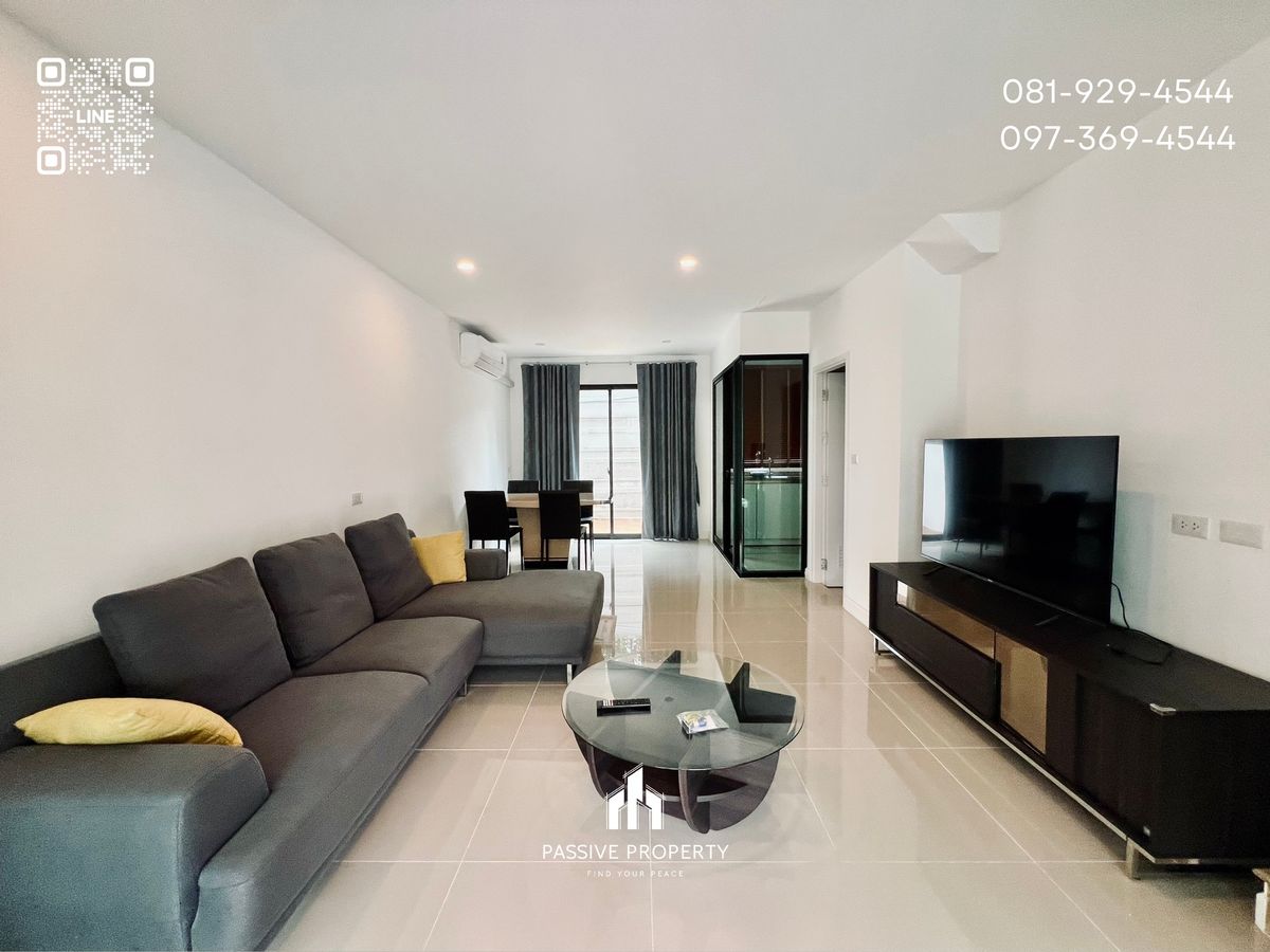 Spacious and fully furnished modern townhome with a beautiful golf course view. Quiet, private, and ready to move in.