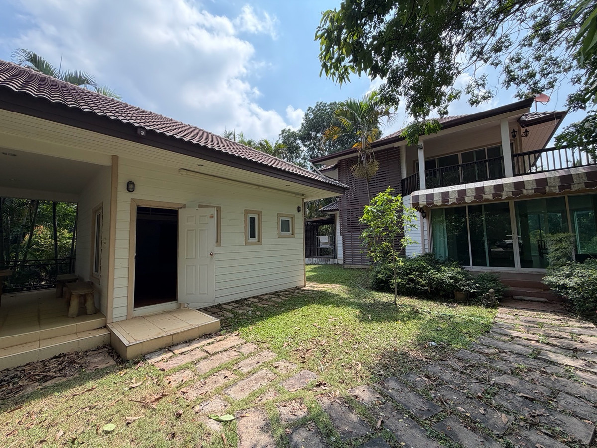 Garden house for sale Pak Chong Klang Dong near Khao Yai large land 1 rai 41 sq.w ideal for vacation home Garden house for sale Pak Chong Klang Dong near Khao Yai large land 1 rai 41 sq.w ideal for vacation home