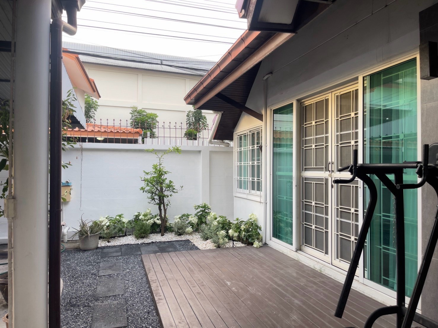 Detached house, Lat Phrao 80 /3 bedrooms, 3 bathrooms / 55,000 Detached house, Lat Phrao 80 /3 bedrooms, 3 bathrooms / 55,000