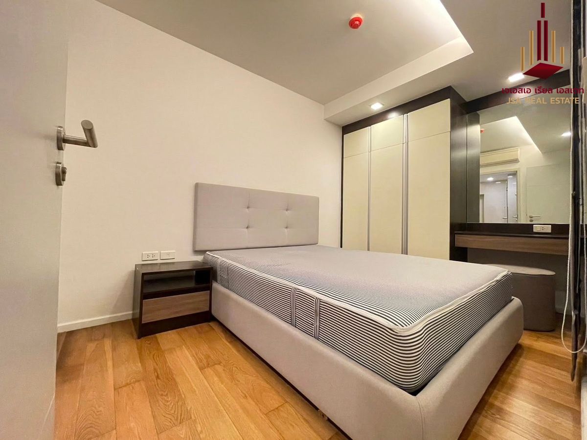 ✨ For Sale: Focus Ploenchit Condo ✨ 💰 Only 4,990,000 THB ✨ For Sale: Focus Ploenchit Condo ✨ 💰 Only 4,990,000 THB