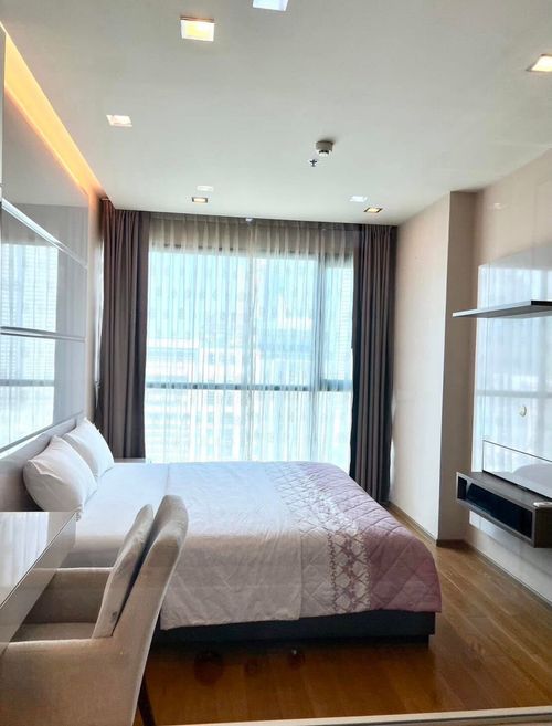 St225 For Sale The Address Sathorn Central Location with Tenant