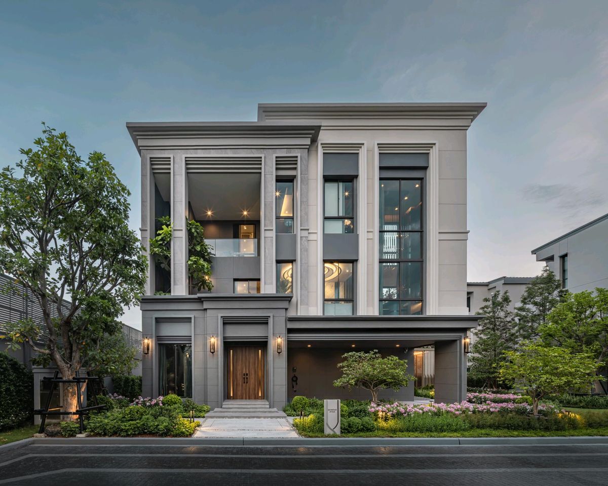 Sell 3 -story luxury mansion, size 499 sq.m. Sell 3 -story luxury mansion, size 499 sq.m.