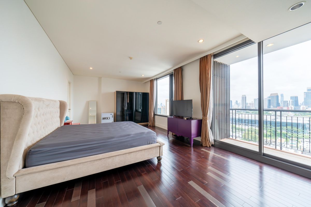 Condo for sale: Aguston Sukhumvit 22, size 138.16 sq m, 3 bedrooms, in CBD of Sukhumvit area. Condo for sale: Aguston Sukhumvit 22, size 138.16 sq m, 3 bedrooms, in CBD of Sukhumvit area.