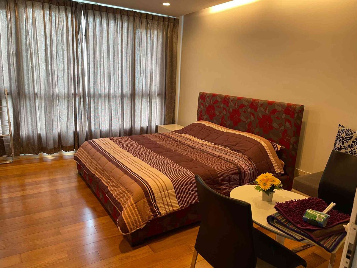 🏙️✨ Condo for Sale: 15 Sukhumvit Residences – Prime Asoke Location ✨🏙️