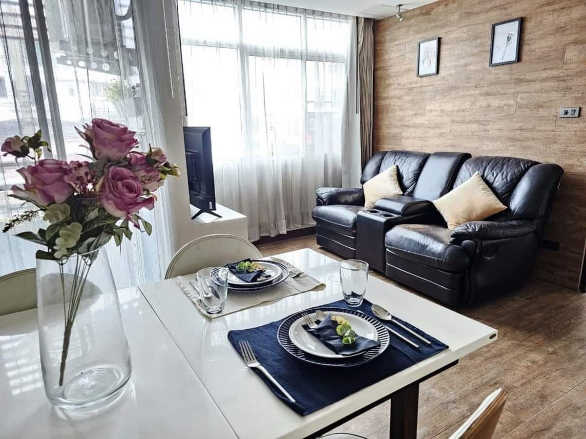 Condo for rent at JW Boulevard Sriwara, near Town in Town Condo for rent at JW Boulevard Sriwara, near Town in Town