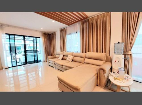 P-2725 ปล่อยเช่าด่วน ! ศุภาลัย เอสเซ้นส์ บ้านสวย เฟอร์นิเจอร์ครบ พร้อมอยู่