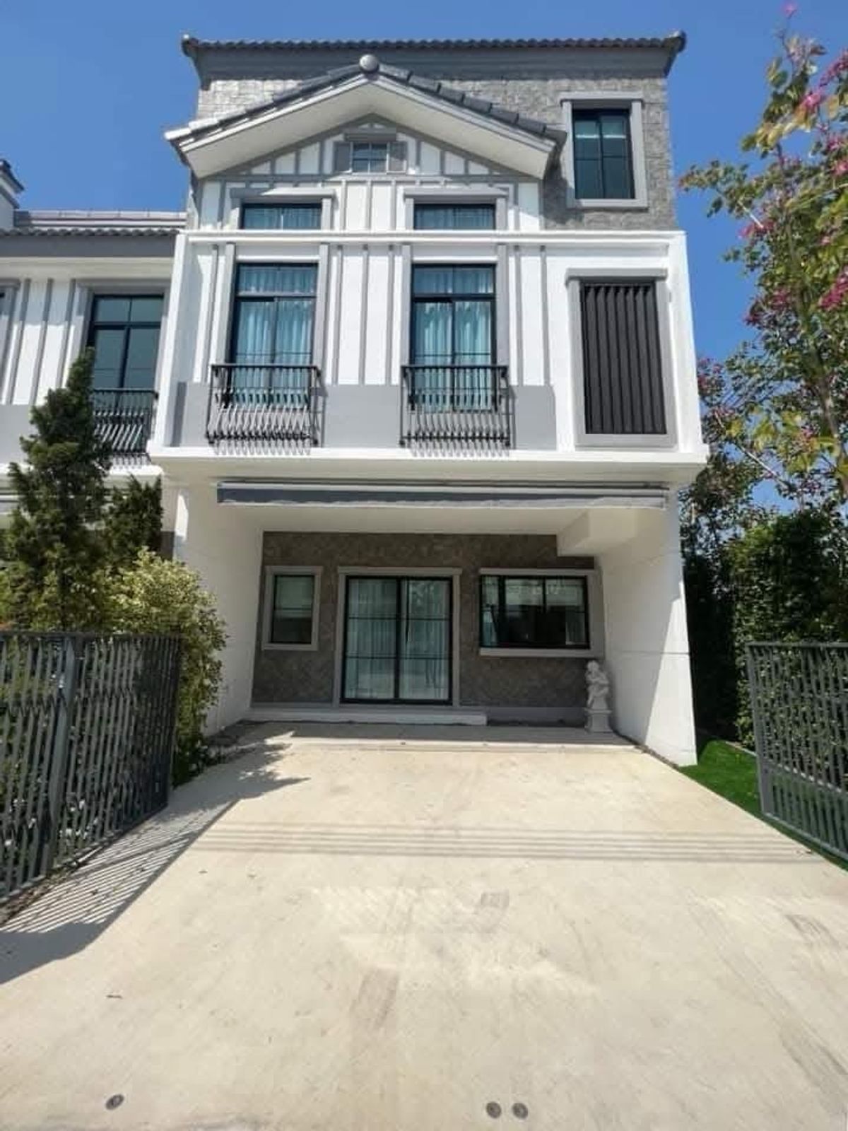 ✨Townhouse for rent at Indy 5 Bangna KM.7 ✨