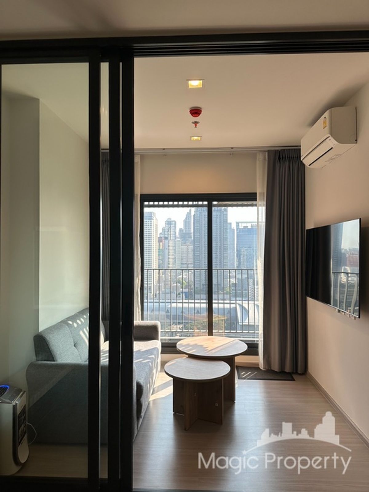 1 Bedroom For Rent in Life Asoke Hype Condominium, Makkasan, Ratchathewi, Bangkok