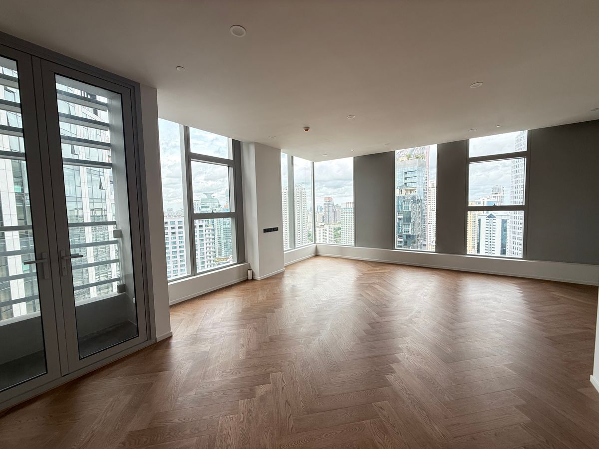 The Residences 38: 2BED 2BATH 107SQM. 51,600,000 AM: 0656199198 The Residences 38: 2BED 2BATH 107SQM. 51,600,000 AM: 0656199198