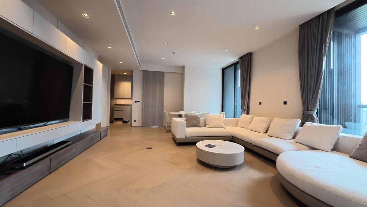 ✨ For Rent: The Reserve Sathorn✨ 💰 Only 250,000 THB/month