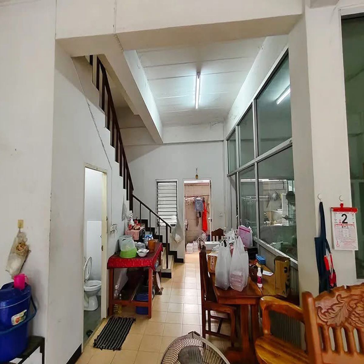 ขายอาคารพาณิชย์  3.5 ชั้น 2 คูหา เนื้อที่ 17+17 ตร.ว  ตลาดไอยรา 2  ทำเลดีมาก – รูปที่ 4