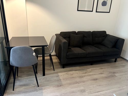 Rent Knightbridge Prime-onnut Luxury Condo near the train