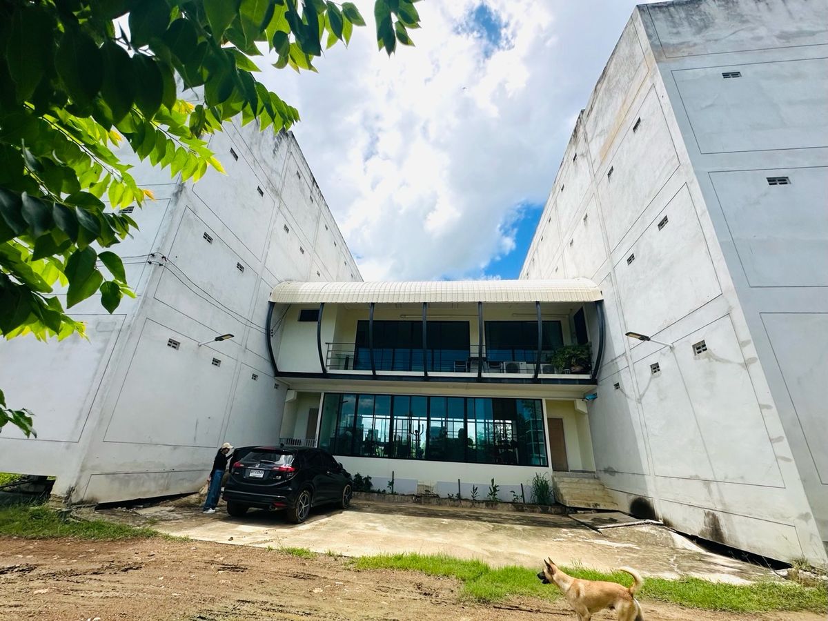 Ban Nok Nang Bank Business Ban Bang Tabun Bird Farming Center, Phetchaburi Province Ready to keep the produce fully The purchase price is very good. Or transform by yourself Answer the long -term investor. 🕊️ Ban Nok Nang Bank Business Ban Bang Tabun Bird Farming Center, Phetchaburi Province Ready to keep the produce fully The purchase price is very good. Or transform by yourself Answer the long -term investor. 🕊️