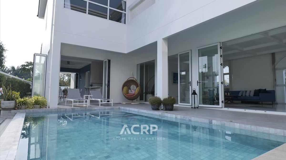 บ้านเดี่ยวสุดหรูริมทะเลสาบและสวน ในโครงการมณีรินทร์ เลค แอนด์ พาร์ค ปทุมธานี – รูปที่ 2
