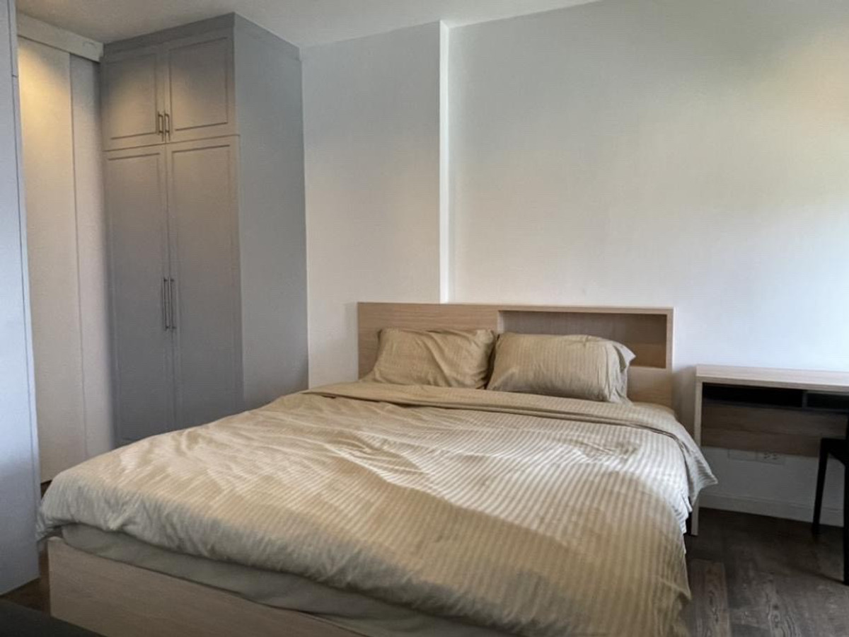 ★ Nara 9  ★ 36 sq m., 8th floor (1 bedrooms, 1 bathrooms) ★ 650 m. from BTS Chong Nonsi and next to BRT  Station. ★Located in the center of many businesses ★Complete electrical appliances★ 