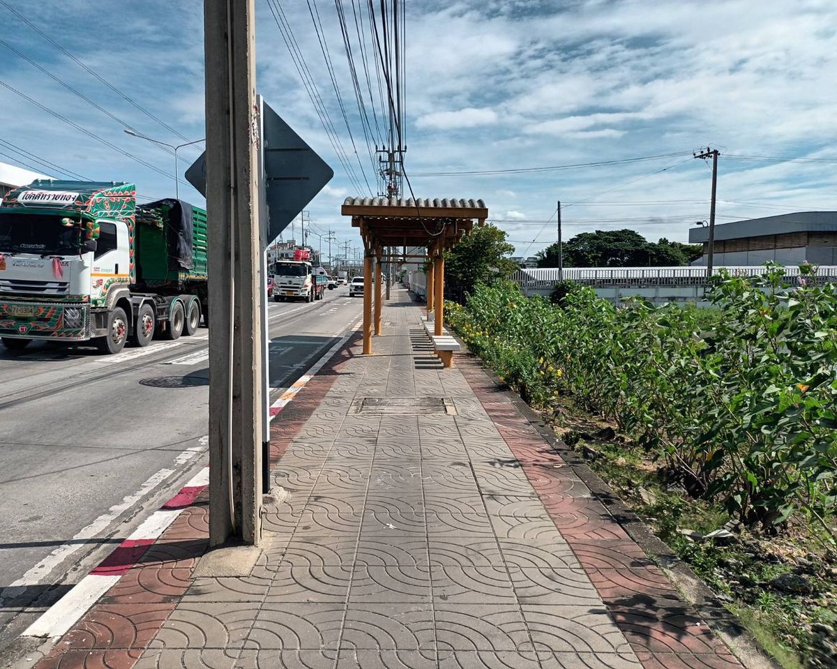 ขายที่ดิน ติดถ.ร่มเกล้า ใกล้ ถ.กรุงเทพกรีฑา ตัดใหม่ (ศรีนครินทร์-ร่มเกล้า) ขนาด 20 ไร่ หน้ากว้างติดถ.ร่มเกล้า 41 เมตร ลึก 767 เมตร ผังเมืองสีเหลือง ราคา 55,000 บาท/ตารางวา ราคารวม 440 ล้านบาท – รูปที่ 4