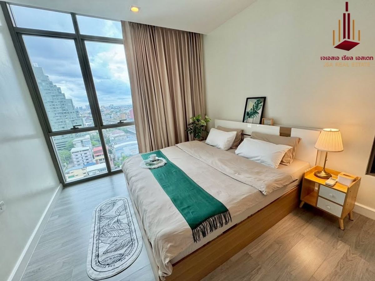 ✨ For Sale: The Room BTS Wongwianyai Condo ✨ 💰 ONLY 5,800,000 THB
