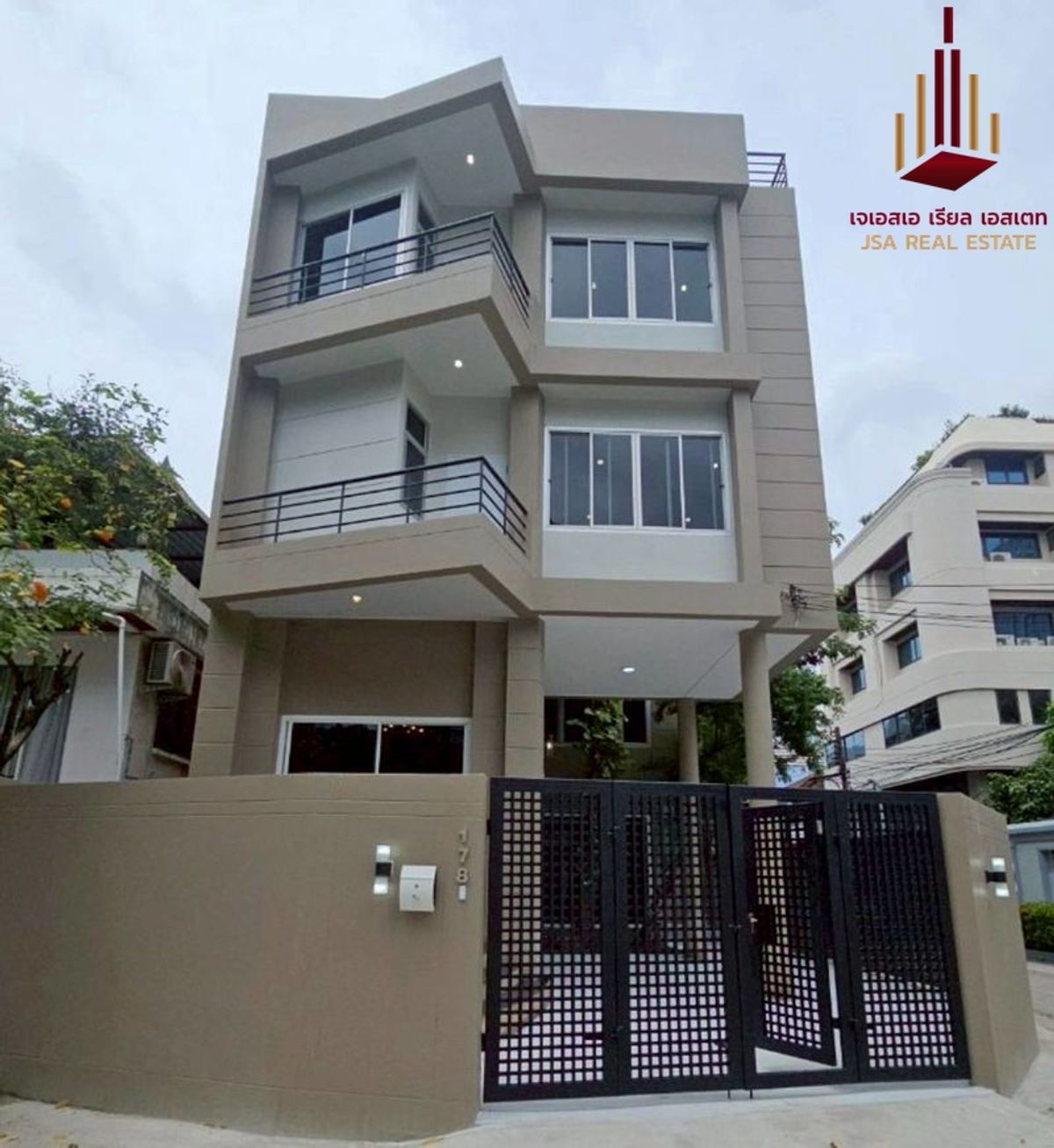 ✨ For Sale:  The Amber at Chatuchak ✨   💰 Only 26,900,000 THB