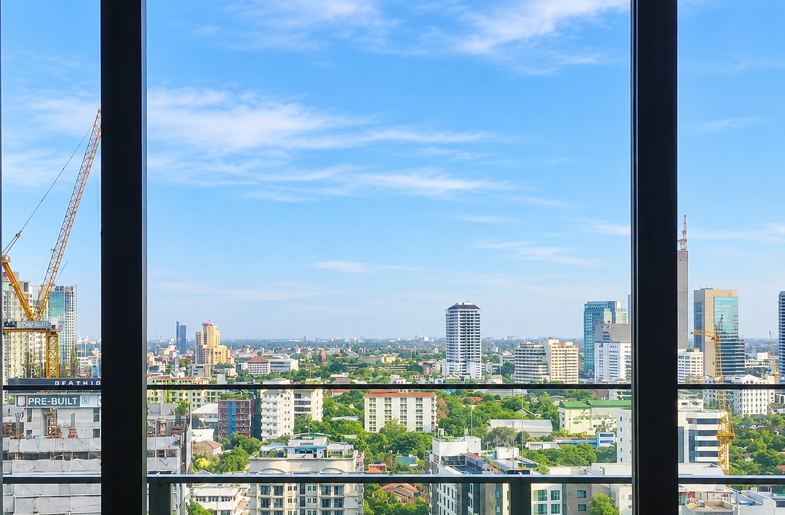 Aequa Sukhumvit 49 / Luxury Condo for Animal Near BTS Phrom Phong, Thonglor / 2 bedrooms 118 sq.m. Call 0937890899