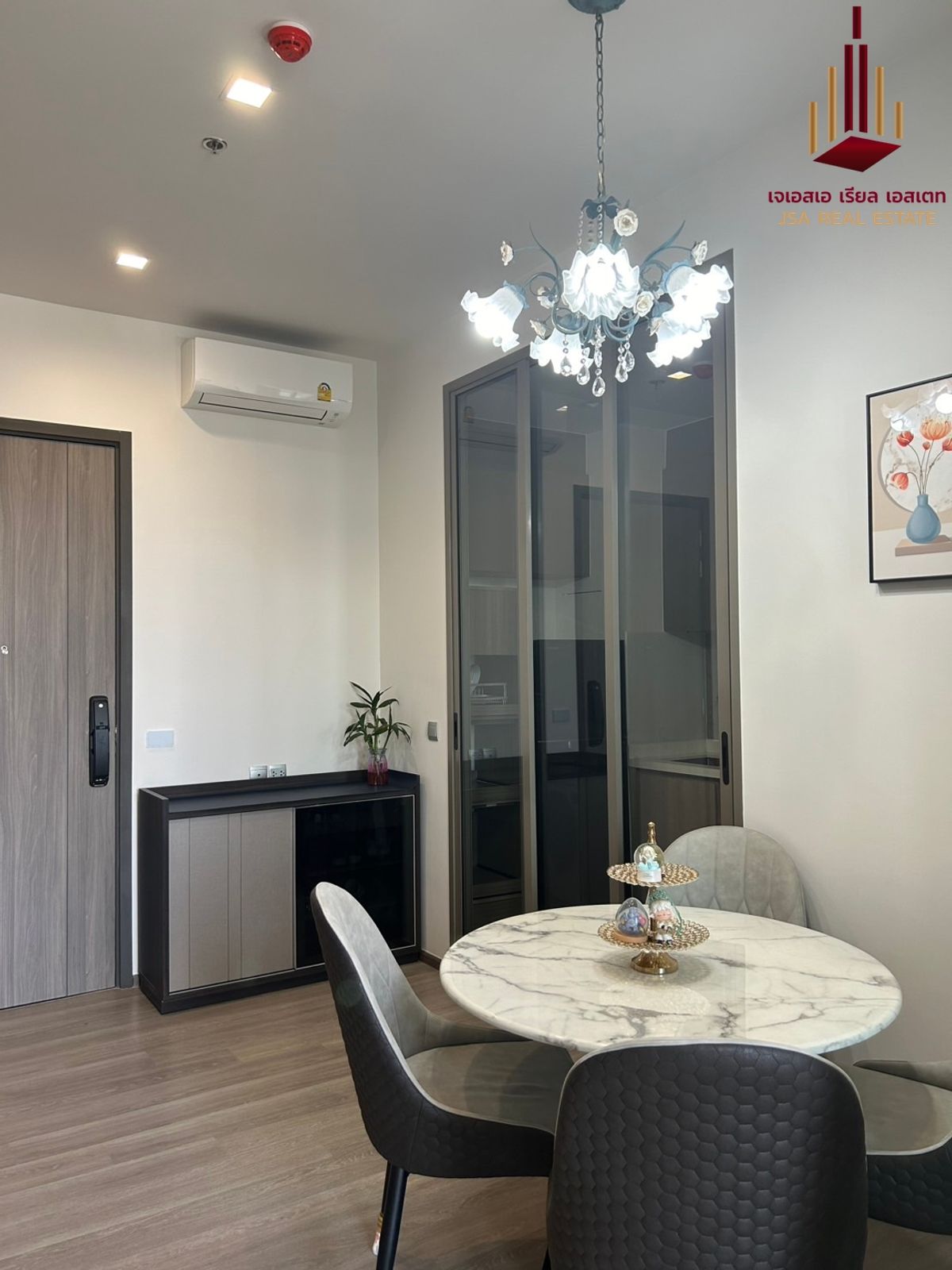 ✨ For Rent: RHYTHM Charoenkrung Pavillion Condo ✨  💰 Only 35,000 THB/month