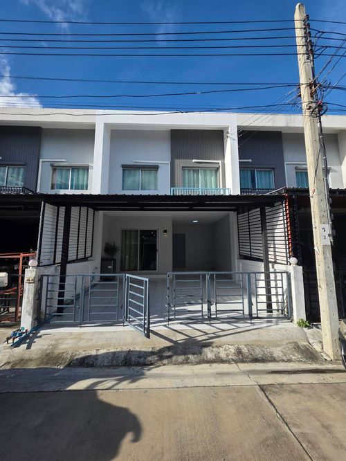 Rent a townhome, Habit Town, Tha Kham - Rama 2, near Lotus Rama 2, only 10 minutes.