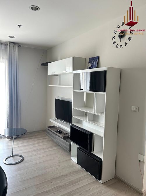 ✨ For Sale: Centric Huai Khwang Station Condo ✨  💰 Only 7,800,000 THB