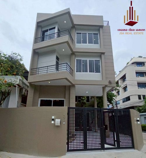✨ For Sale:  The Amber at Chatuchak ✨   💰 Only 26,900,000 THB