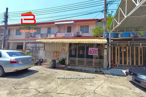 บ้านแฝด หมู่บ้าน สมชายพัฒนา ถนนบางกรวย-ไทรน้อย 13 เนื้อที่ 22.7 ตรว. ตำบลบางกรวย อำเภอบางกรวย จังหวัดนนทบุรี